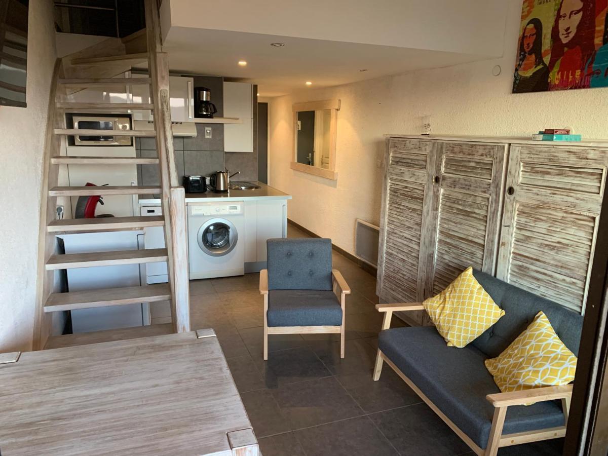 Superbe Duplex 35M2 Vue Mer Avec Piscine Bormes-les-Mimosas Bagian luar foto